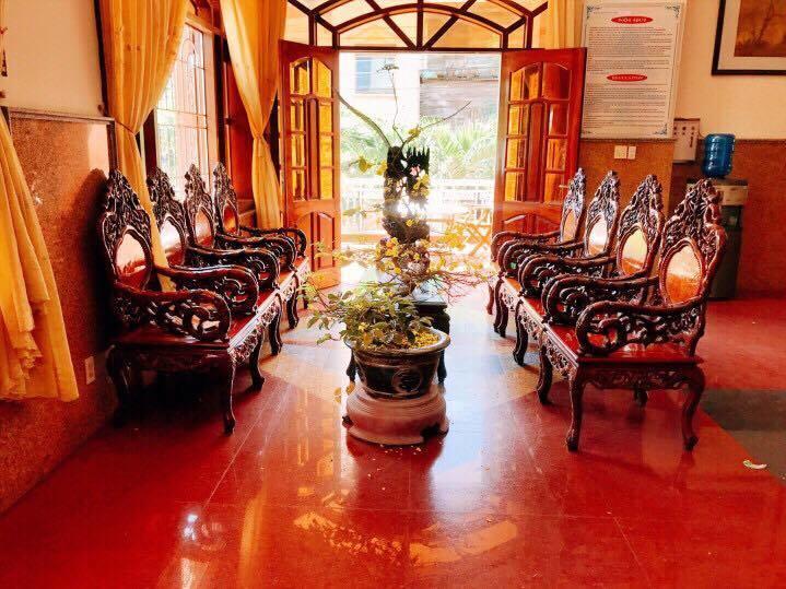 Lucky Hotel Куинён Экстерьер фото