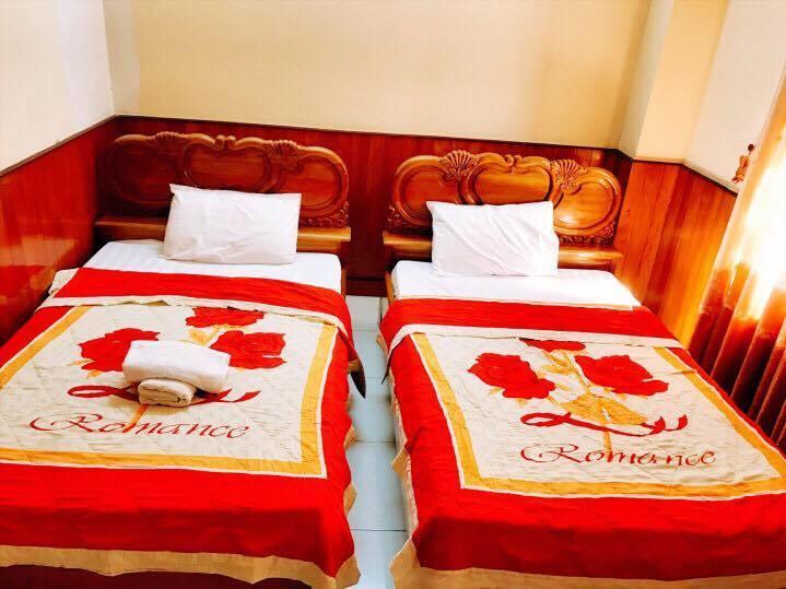 Lucky Hotel Куинён Экстерьер фото