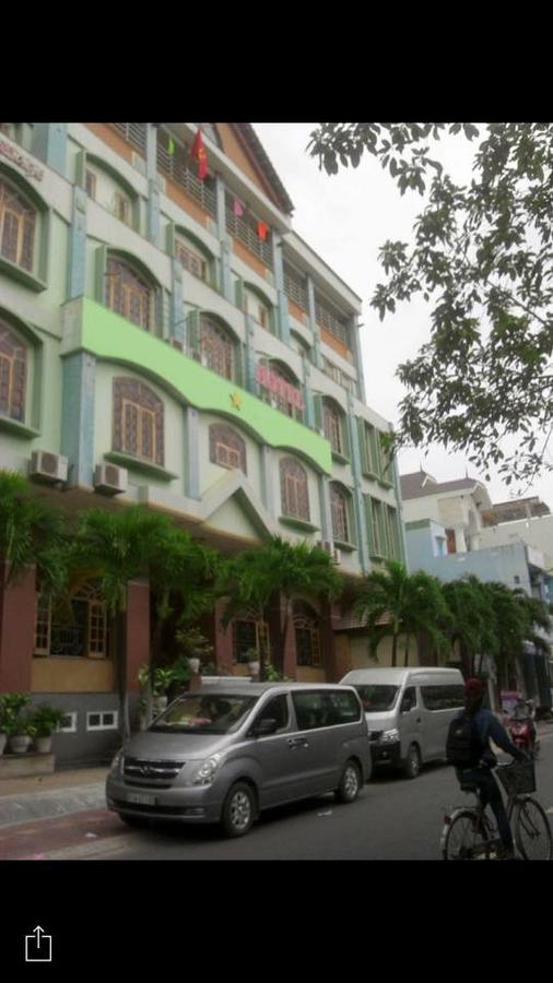 Lucky Hotel Куинён Экстерьер фото